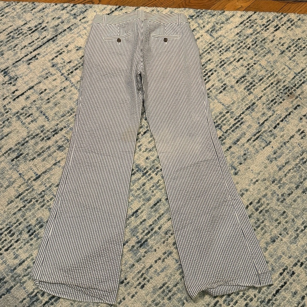 J Crew City Fit Seersucker Striped Flare Pants, Size 6 - Picture 13 of 16